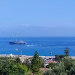 Les Brises De - Les Miradors Μεντόν